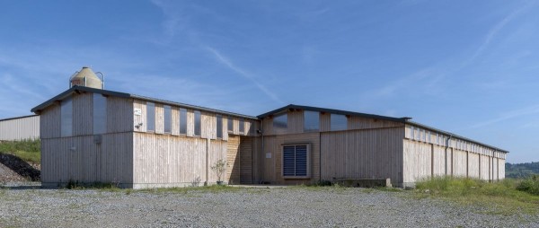 Bâtiment veaux de lait
